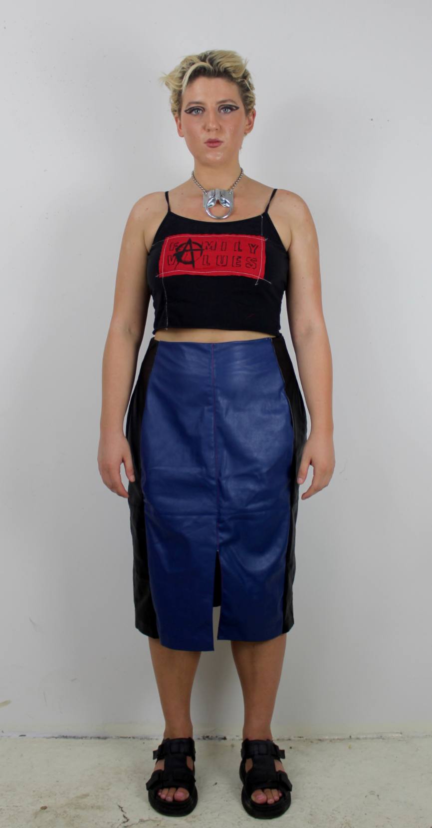 FV Black Crop Tank