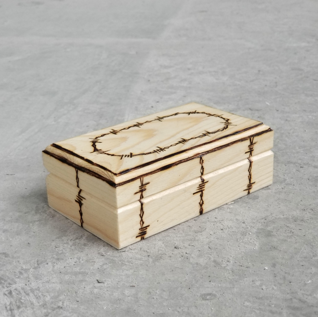 Rectangle Barbed Box