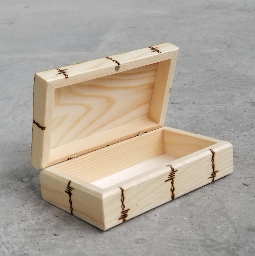Rectangle Barbed Box